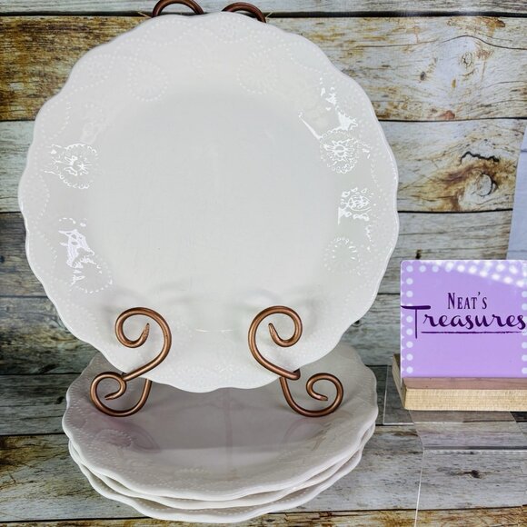 The Pioneer Woman COWGIRL LACE LINEN Scallop White Floral